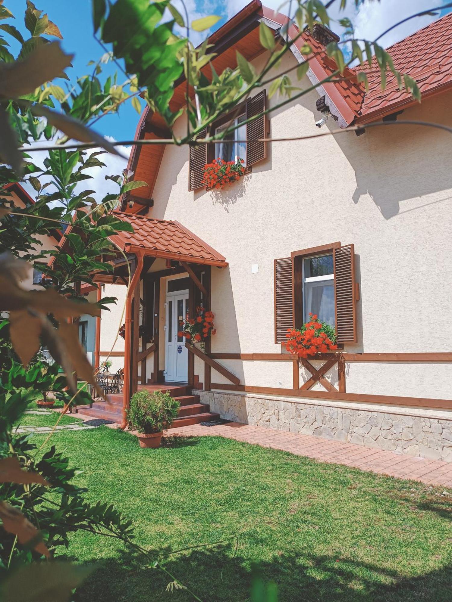 Residence Rooms Bucovina Kimpulung Mołdawski Zewnętrze zdjęcie