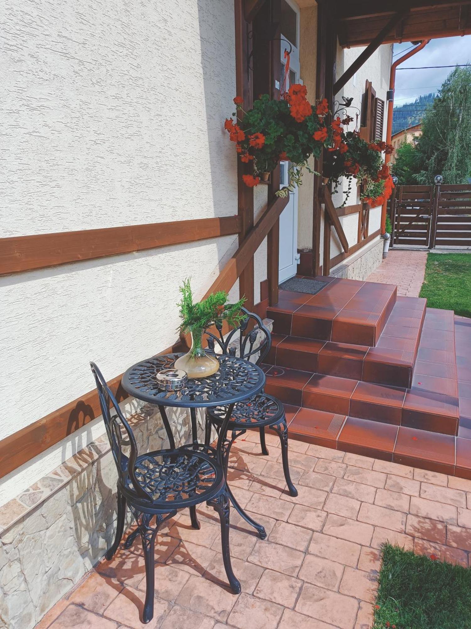 Residence Rooms Bucovina Kimpulung Mołdawski Zewnętrze zdjęcie