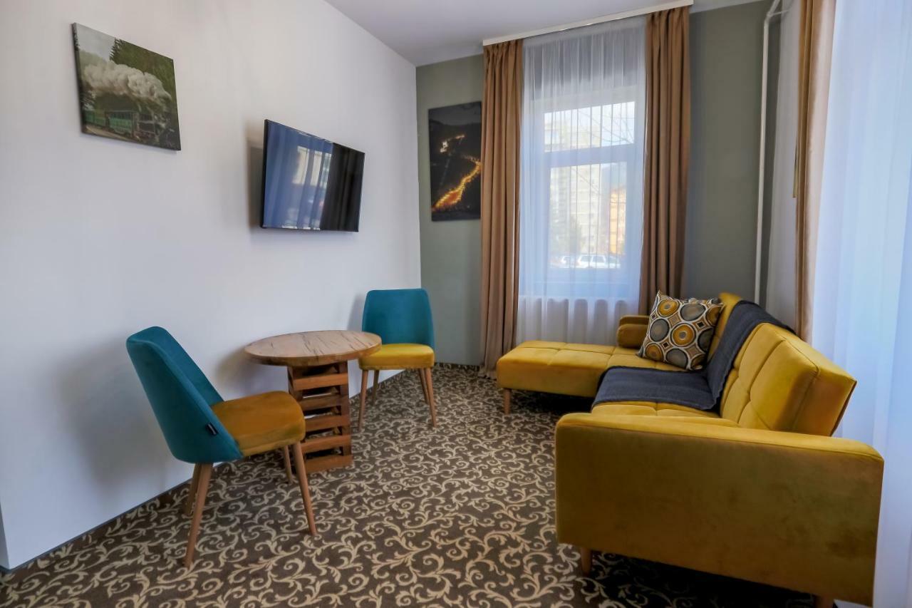 Residence Rooms Bucovina Kimpulung Mołdawski Zewnętrze zdjęcie